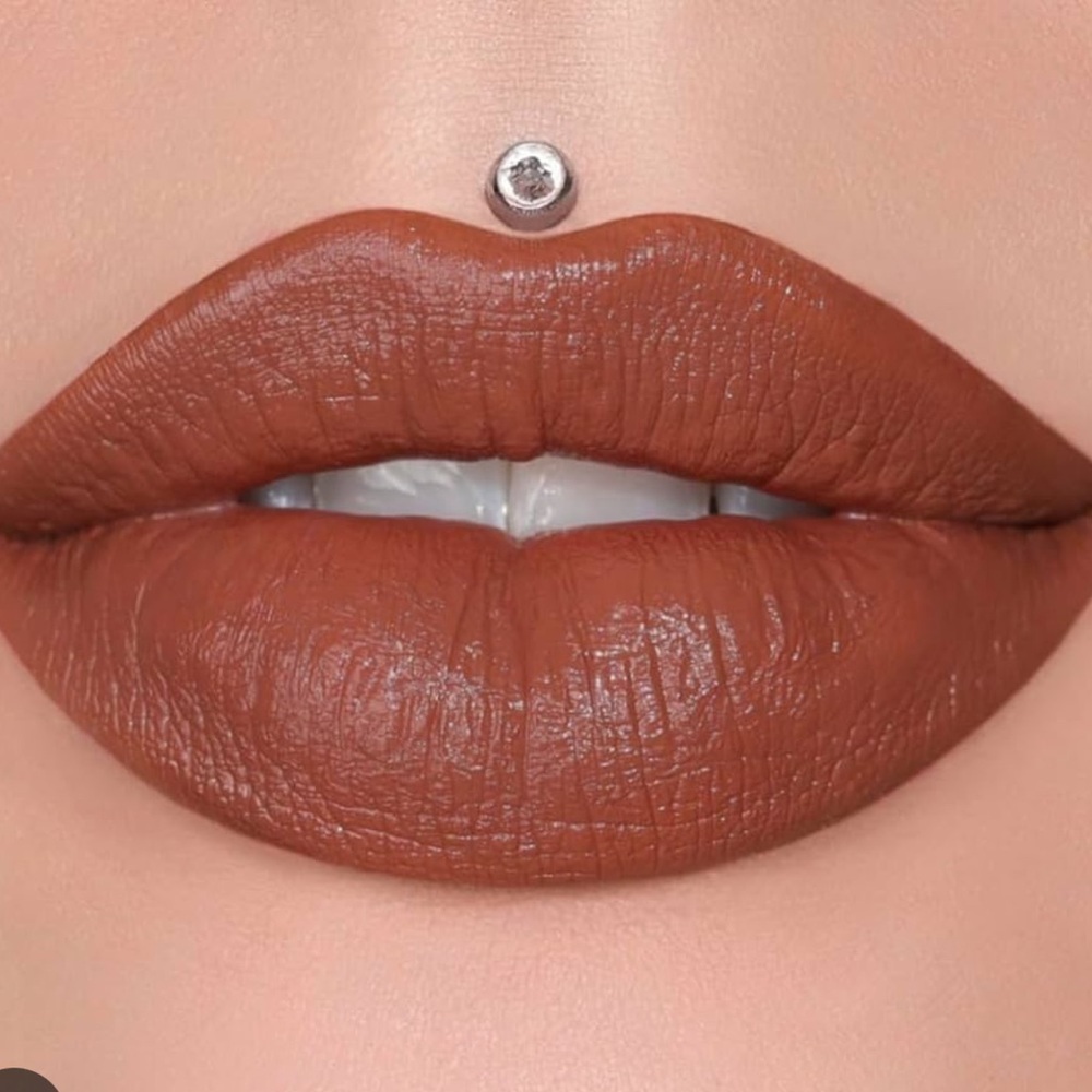 Jeffree Star Cosmetics Velvet Trap Lipstick- Man Down